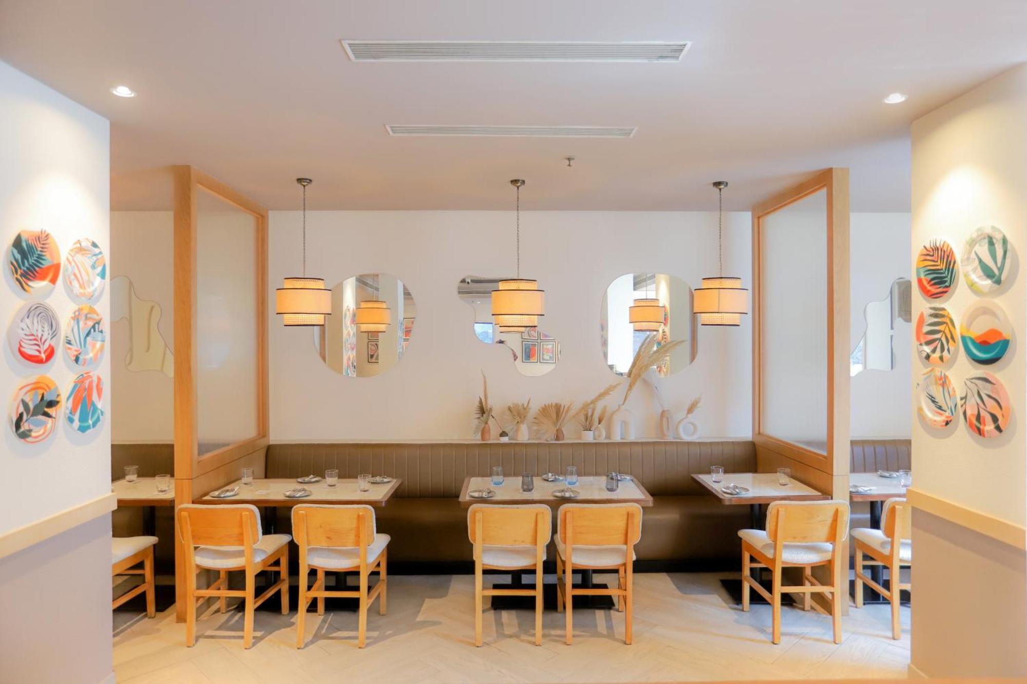 ניו דלהי Park Inn By Radisson,South Delhi מראה חיצוני תמונה Interior of a restaurant in Tokyo