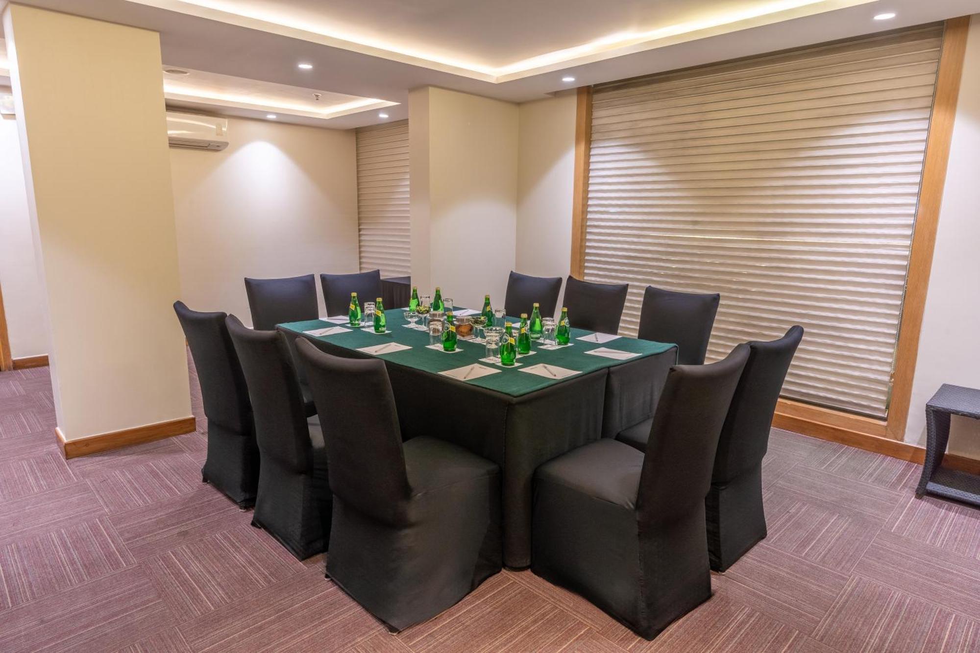 ניו דלהי Park Inn By Radisson,South Delhi מראה חיצוני תמונה Meeting room